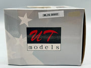 Modellautos 1:18 UT Models Porsche 911 GT2 Silber mit OVP