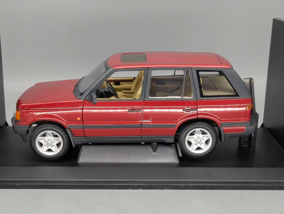 Modellautos 1:18 AUTOart Range Rover 4.6 HSE LH Drive Rot mit OVP