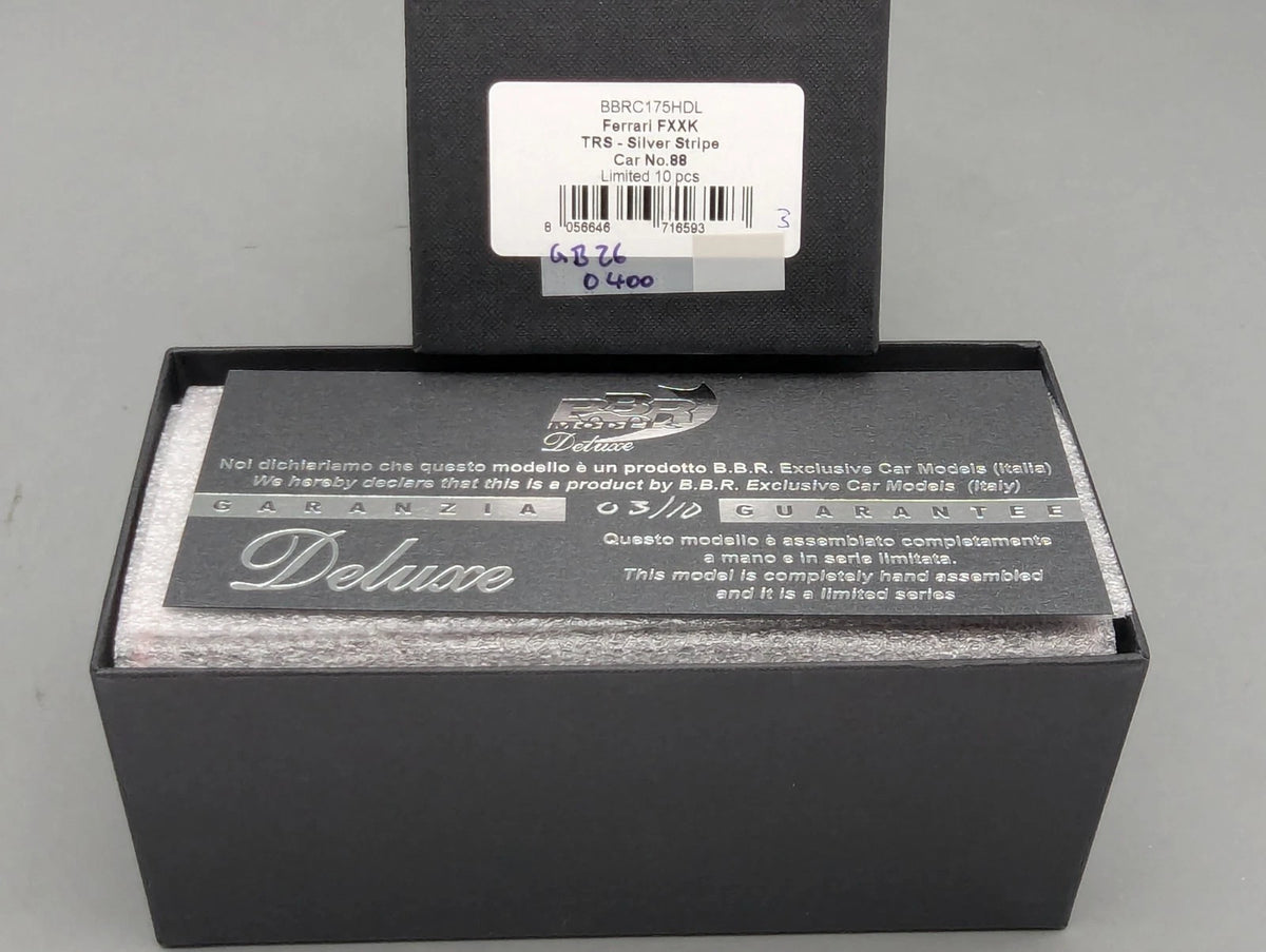 Modellautos 1:43 BBR Deluxe Ferrari FXX-K TRS Silver Stripe Ltd 03/10 OVP