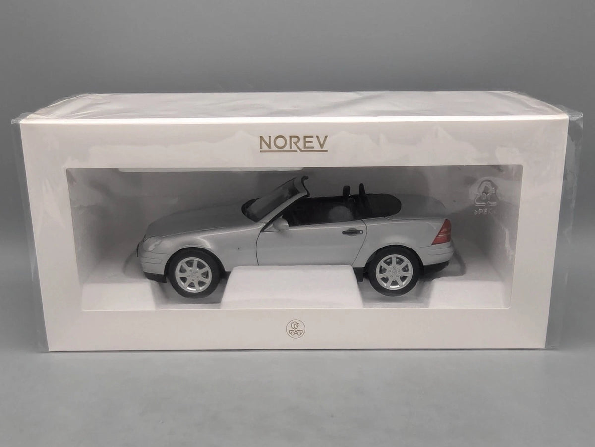 Modellautos 1:18 Norev Mercedes-Benz SLK 1996 Brillant Silver mit OVP