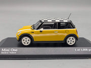 Modellautos 1:43 Minichamps Mini One 2001 Mellow Yellow mit OVP