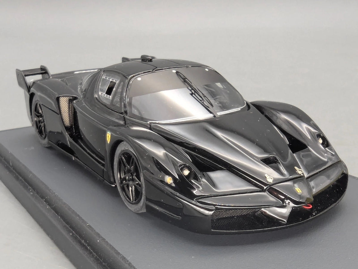 Modellautos 1:43 BBR Ferrari FXX  2006 Black mit Vitrine + OVP
