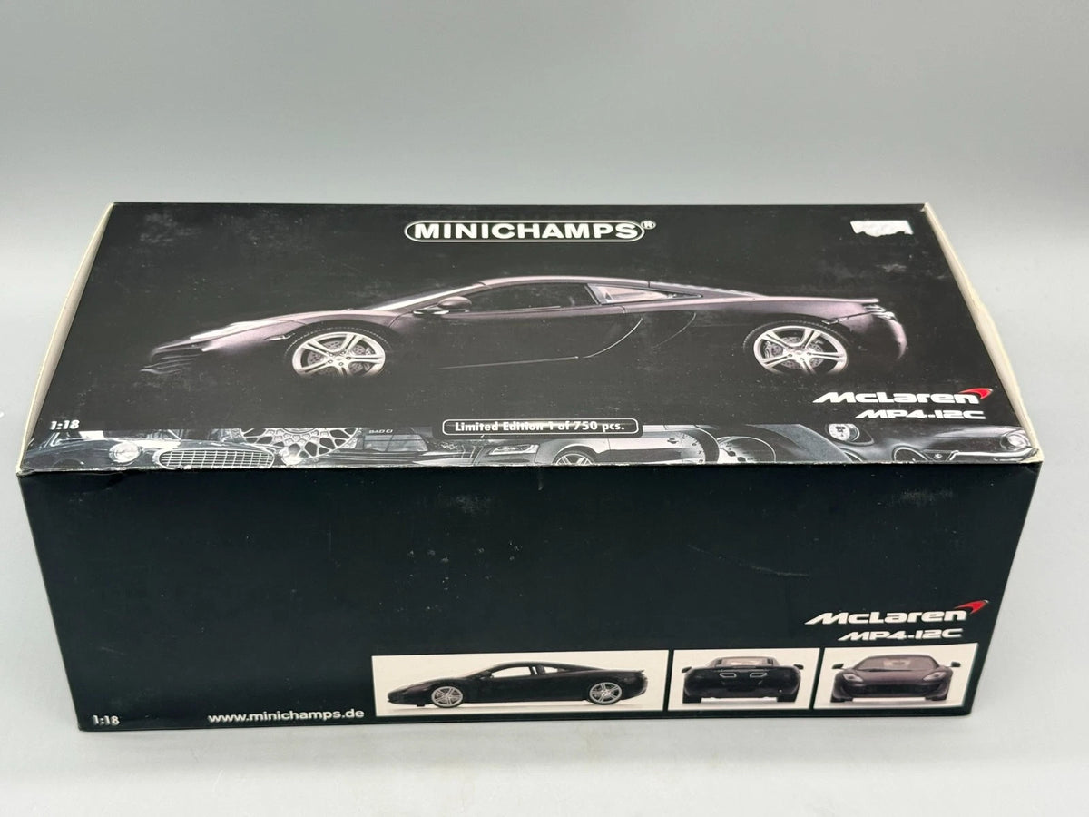 Modellautos 1:18 Minichamps McLaren MP4-12C mit OVP