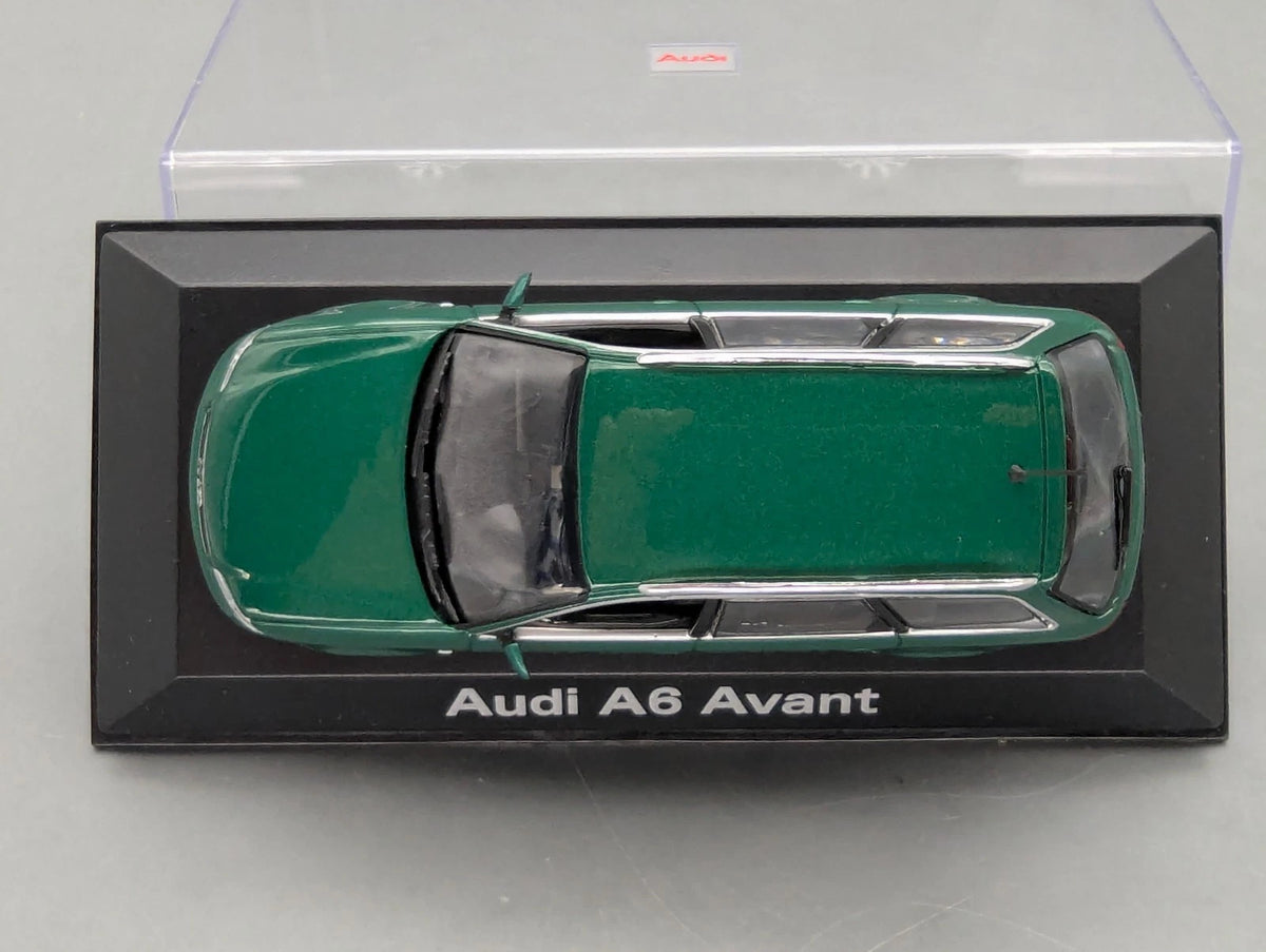 Modellautos 1:43 Minichamps Audi A6 Avant Grün Metallic mit Dealer OVP
