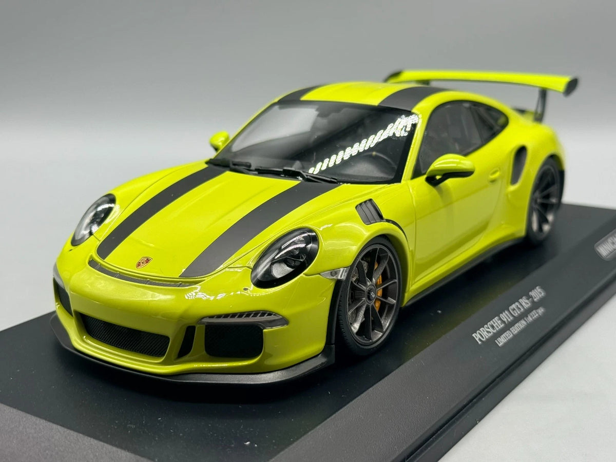 Modellautos 1:18 Minichamps Porsche 911 GT3 RS 2015 mit OVP