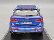 Modellautos 1:43 Schuco Audi RS Q3 Sepang Blau Metallic mit Dealer OVP