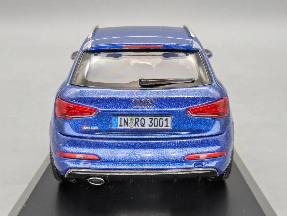 Modellautos 1:43 Schuco Audi RS Q3 Sepang Blau Metallic mit Dealer OVP
