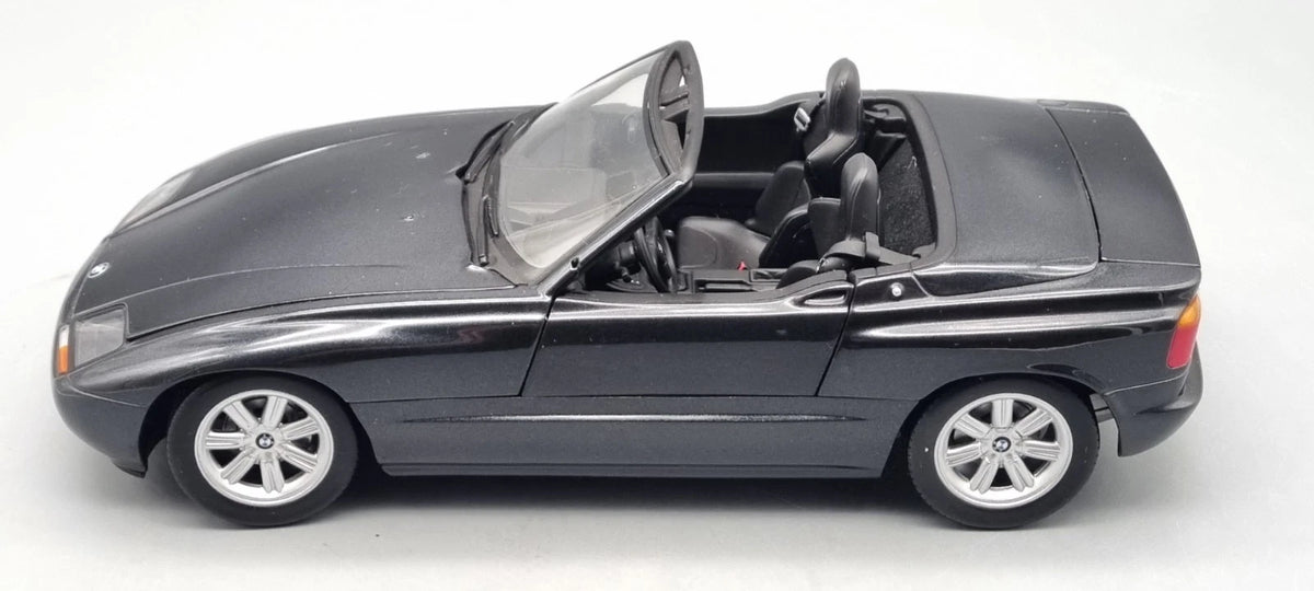 Modellautos 1:18 Minichamps 180 020100 BMW Z1 1988 black metallic OVP