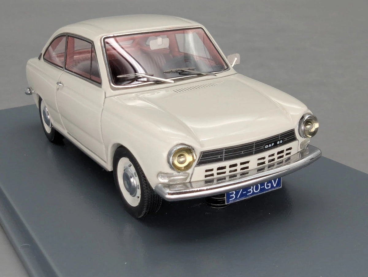 Modellautos 1:43 Neo Scale Models 43730 DAF 55 Coupe Weiß mit OVP