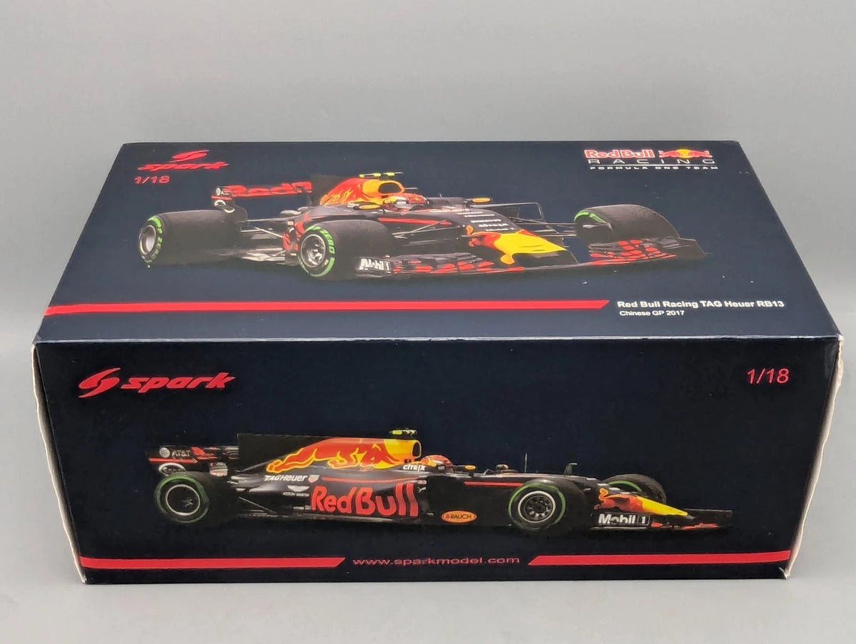 Modellautos 1:18 Spark Red Bull RB13 3rd Chinese GP 2017 #33 Verstappen OVP