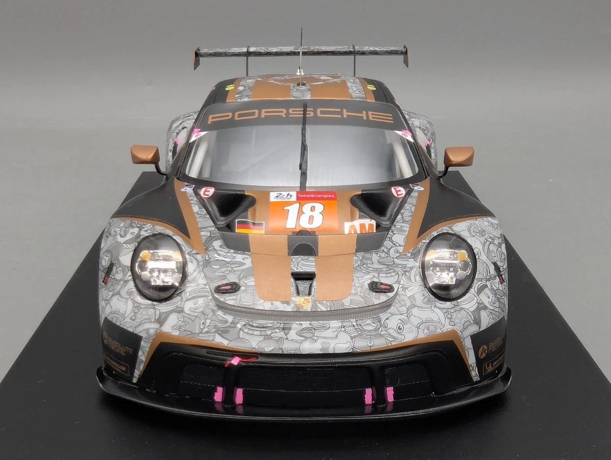Modellautos 1:18 Spark 18S701 Porsche 911 RSR-19 24h Le Mans 2021 #18 OVP