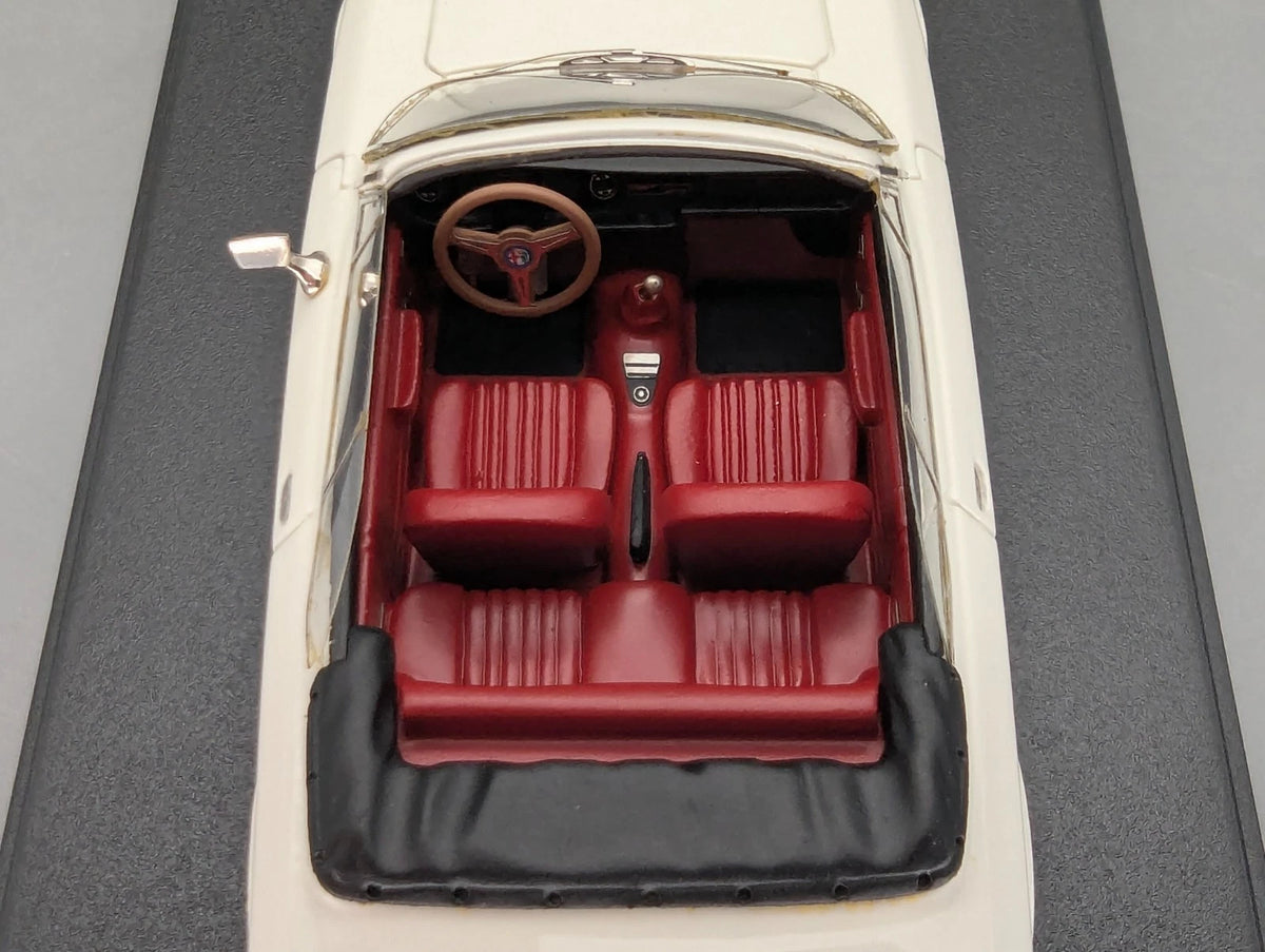 Modellautos 1:43 Looksmart Alfa Romeo Giulia Cabrio 1600 GTC 1964 White mit OVP