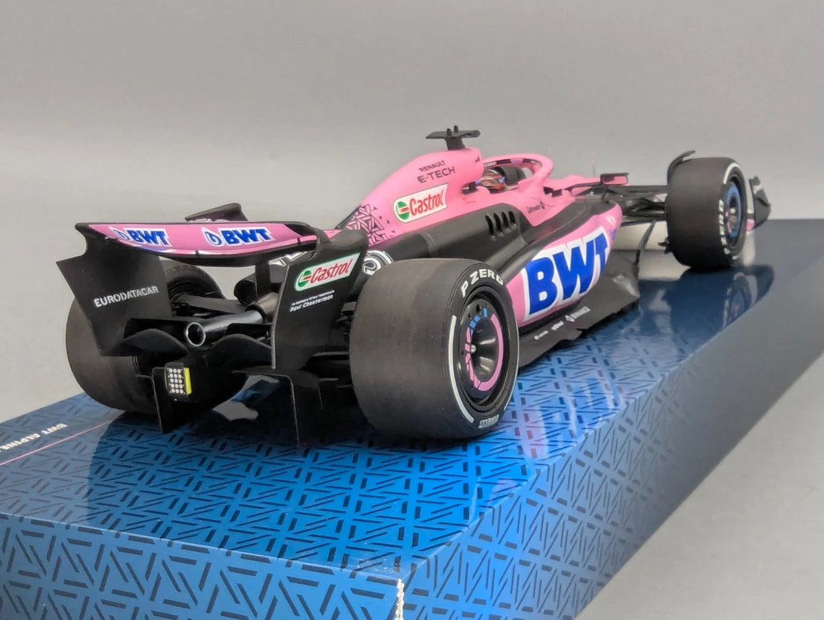 Modellautos 1:18 Minichamps BWT Alpine F1 Bahrain 2023 #31 Esteban Ocon mit OVP