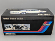 Modellautos 1:18 AUTOart Millenium 70501 BMW 2002 Turbo White mit OVP
