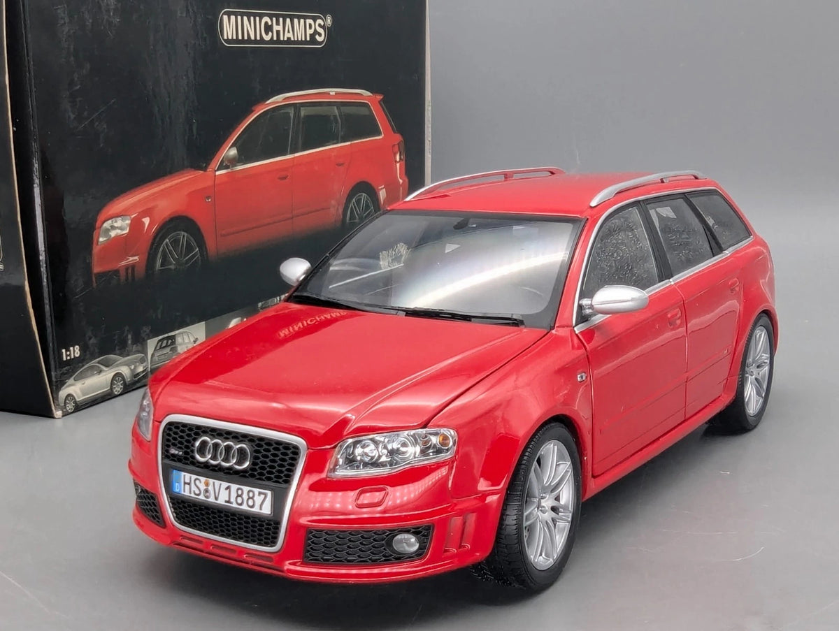Modellautos 1:18 Minichamps Audi RS 4 Avant 2006 Rot mit OVP