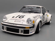 Modellautos 1:12 Minichamps Porsche 934 RSR Turbo WINNER 76 #16. Follmer Vitrine