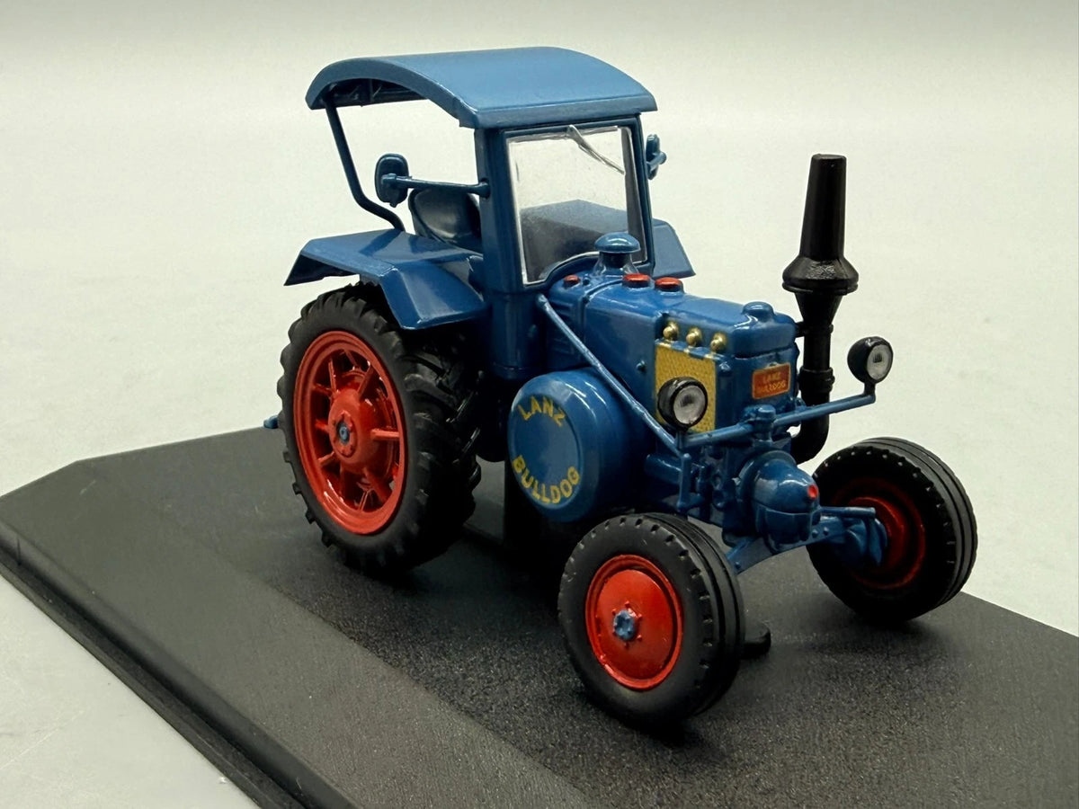 Traktor Modell 1:43 Hachette Lanz Bulldog D 7506A Allzweck 1952 + Vitrine