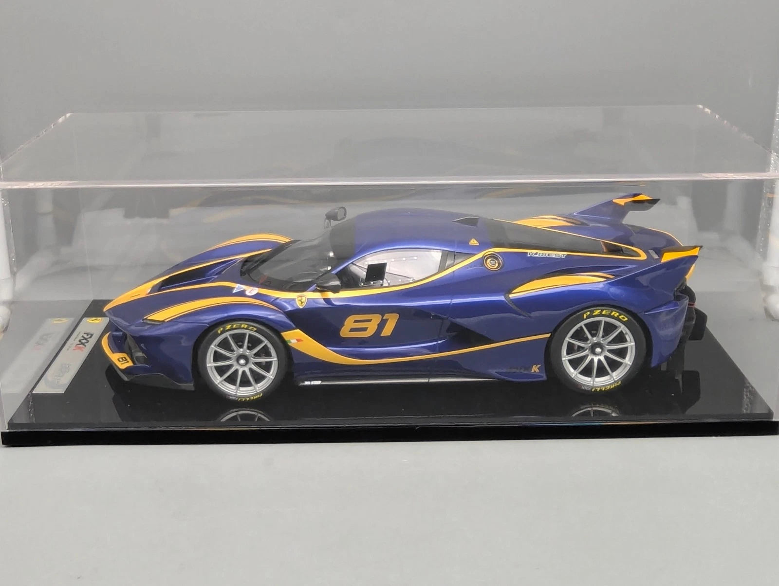 Modellautos 1:12 BBR Ferrari FXX-K Car #81 Blau Gelb Ltd 15/20 in Vitrine OVP