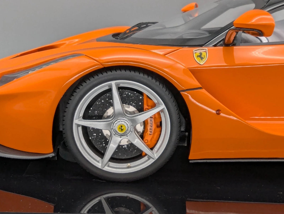 Modellautos 1:12 BBR Ferrari LaFerrari Honda Orange Gloss Black Roof L 07/10 OVP