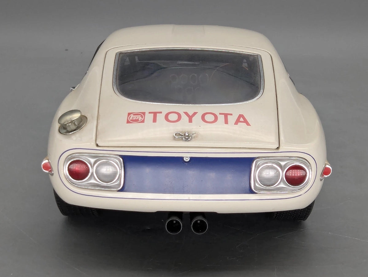 Modellautos 1:18 AUTOart Millenium 86815 Toyota 2000 GT SCCA 1968 #1 mit OVP