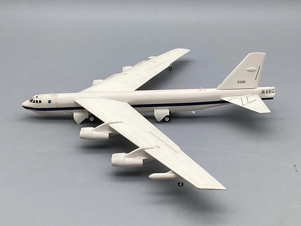 Flugzeug Modell 1:200 Herpa NASA Boeing NB-52H Stratofortress mit OVP