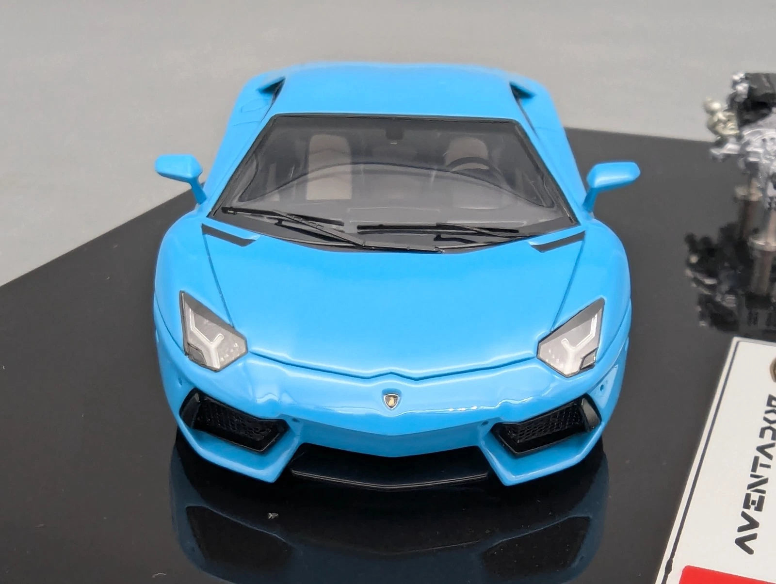 Eidolon Make Up 1:43 Lamborghini Aventador LP700-4 2011 Engine Set 09/10 OVP