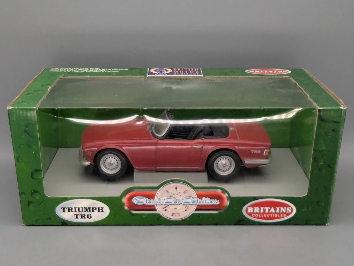 Modellautos 1:18 Britains Ertl Triumph TR6  Rot mit OVP