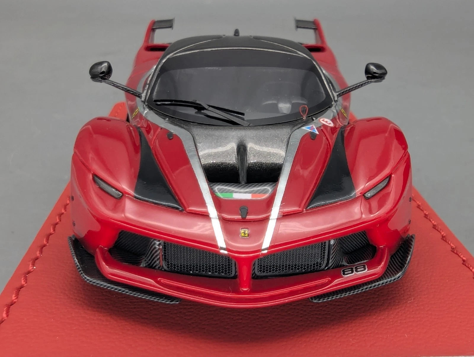 Modellautos 1:43 BBR Deluxe Ferrari FXX-K TRS Silver Stripe Ltd 03/10 OVP