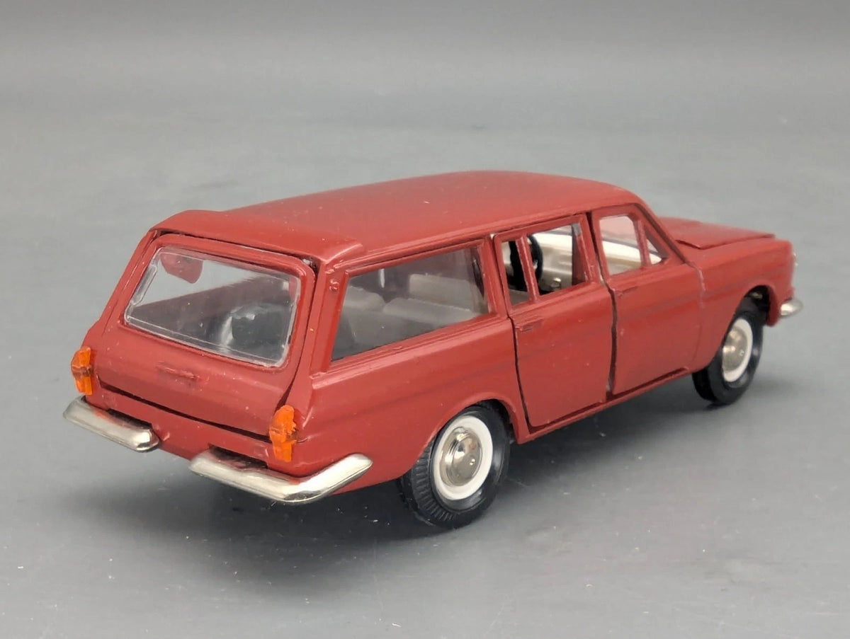 Modellautos 1:43 Agat / Tantal / Saratov GAZ-24-02 Wolga Kombi-Version mit OVP