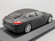 Modellautos 1:43 Minichamps Porsche 970 Panamera Turbo WAP 020 027 0C mit OVP