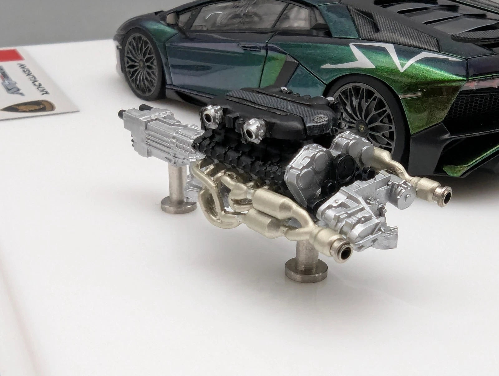 Eidolon Make Up 1:43 Lamborghini Aventador LP750-4 SV 2015 Engine Set 06/30 OVP