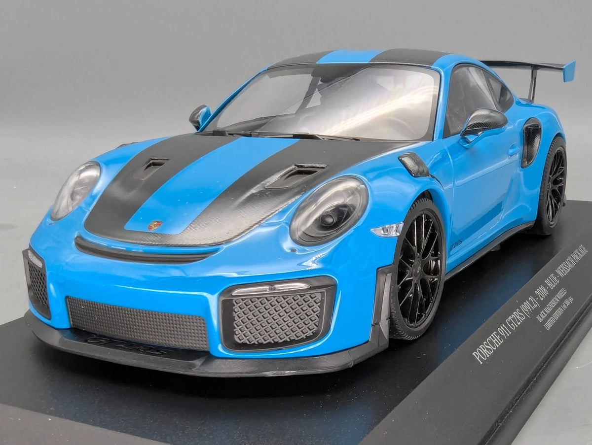 Modellautos 1:18 Minichamps Porsche 911 GT2RS 991.2 2018 Blue Weissach mit OVP