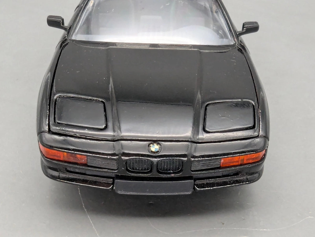 Modellautos 1:24 Schabak BMW 850i Schwarz mit OVP