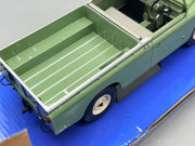 Modellautos 1:18 MCG Modelcar Group 18093 Land Rover 109 Pick up Series II OVP