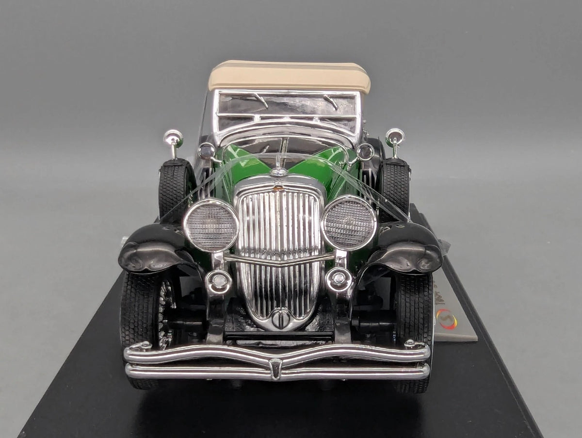 Modellautos 1:18 Signature Models SIG18110 1934 Duesenberg Grün mit OVP