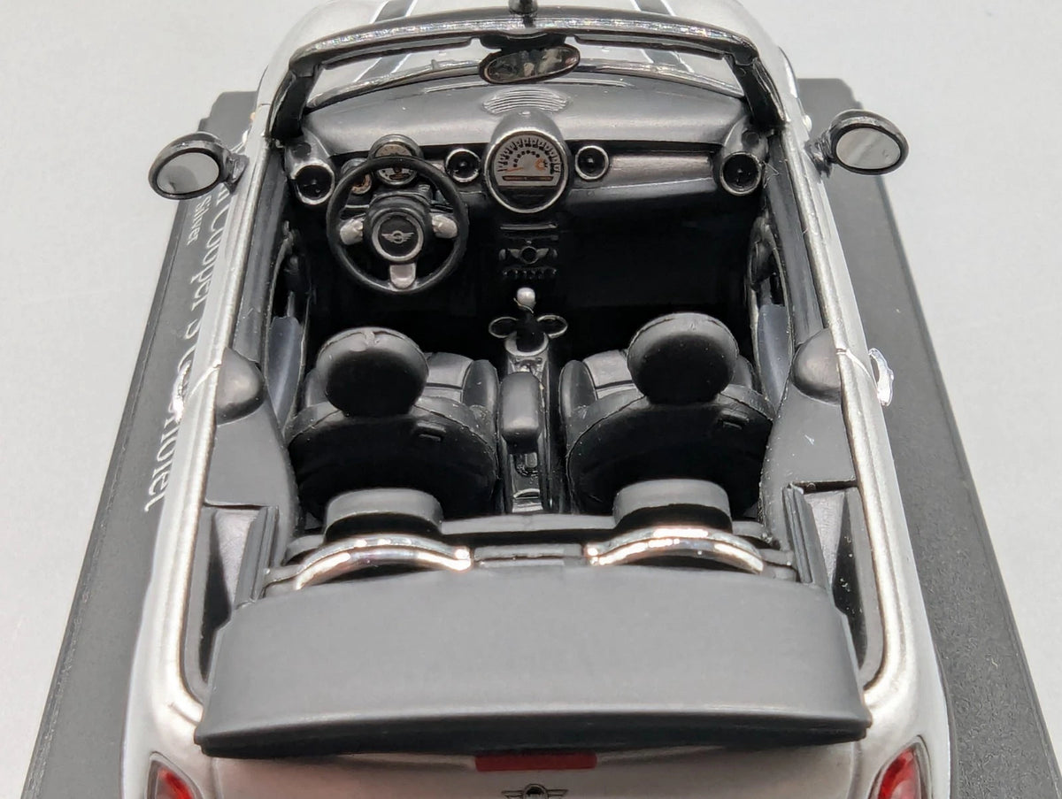 Modellautos 1:43 Minichamps Mini Cooper S Cabriolet 2009 Haube zum Öffnen OVP