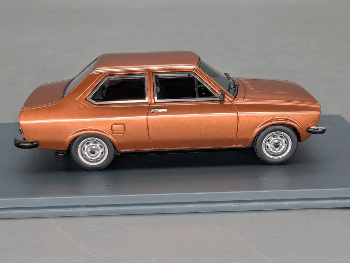 Modellautos 1:43 Neo Scale Models Volkswagen VW Derby GLS Kupfer Met. mit OVP