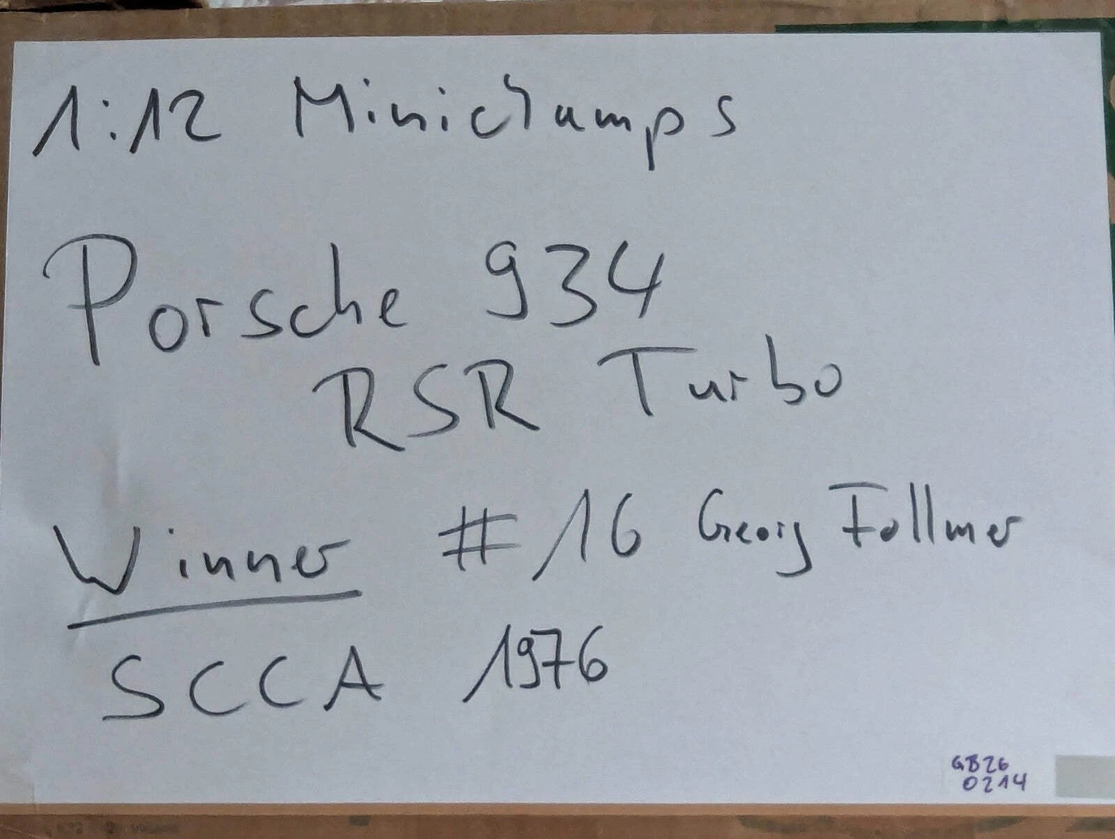 Modellautos 1:12 Minichamps Porsche 934 RSR Turbo WINNER 76 #16. Follmer Vitrine