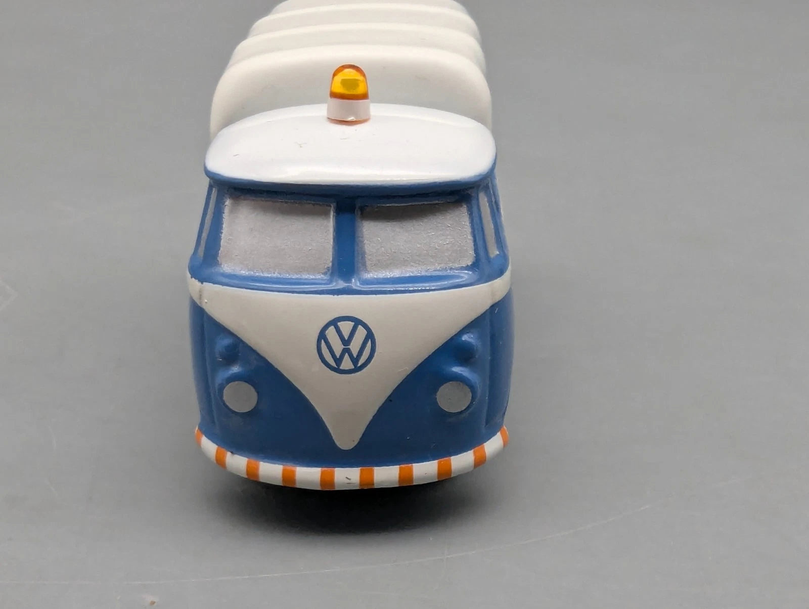 Modellautos 1:90 Schuco Piccolo VW T1 Pritsche / Plane VW-Kundendienst in OVP