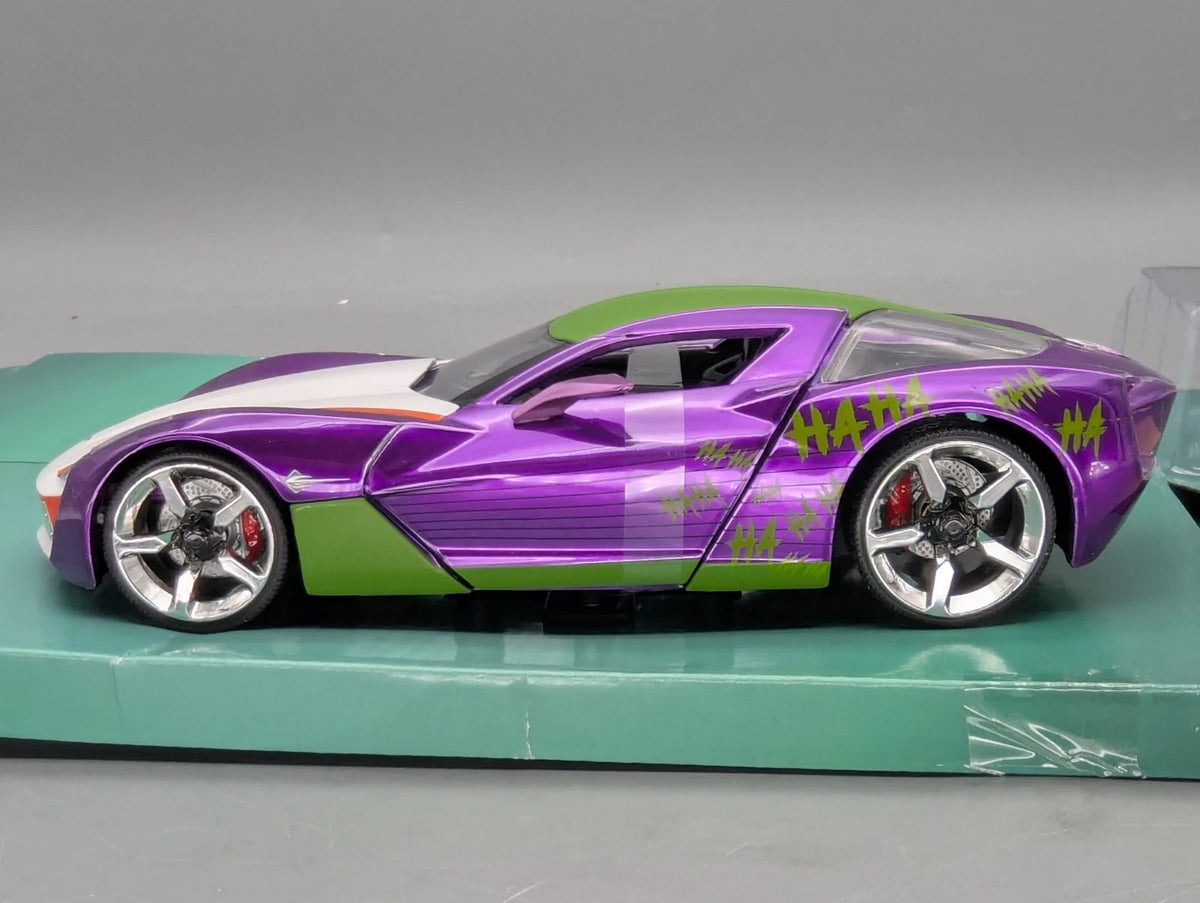 Modellautos 1:24 Jada 2009 Chevrolet Chevy Corvette Stingray "Joker's Car" OVP