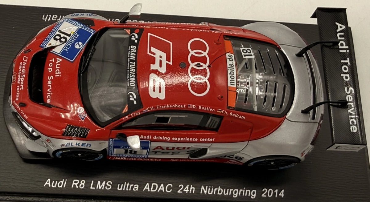 Modellautos 1:43 Spark Audi R8 LMS ultra 24h Nürburgring 2014 #18 in Vitrine