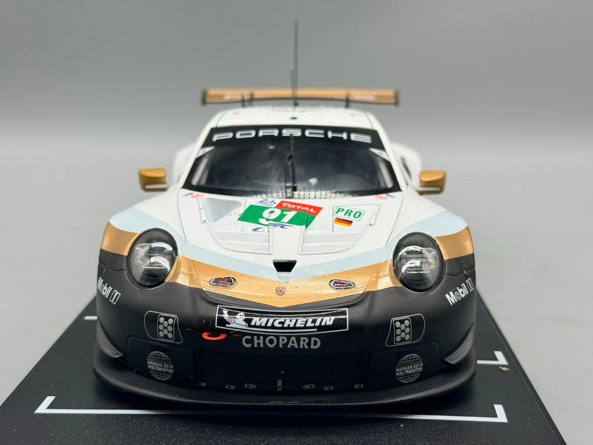 Modellautos 1:18 Ixo Porsche 911 RSR Le Mans 24h 2019 #91 mit OVP