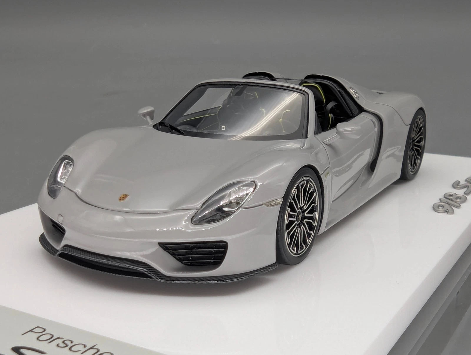 Eidolon Make Up 1:43 Porsche 918 Spyder 2011 Fashion Grey Ltd 12/60 mit OVP