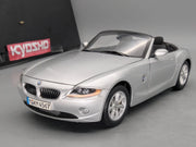 Modellautos 1:18 Kyosho BMW Z4 Cabriolet Silber