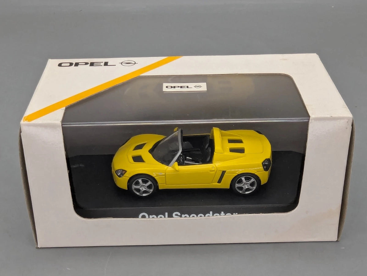 Modellautos 1:43 Schuco Opel Speedster Gelb mit Dealer OVP