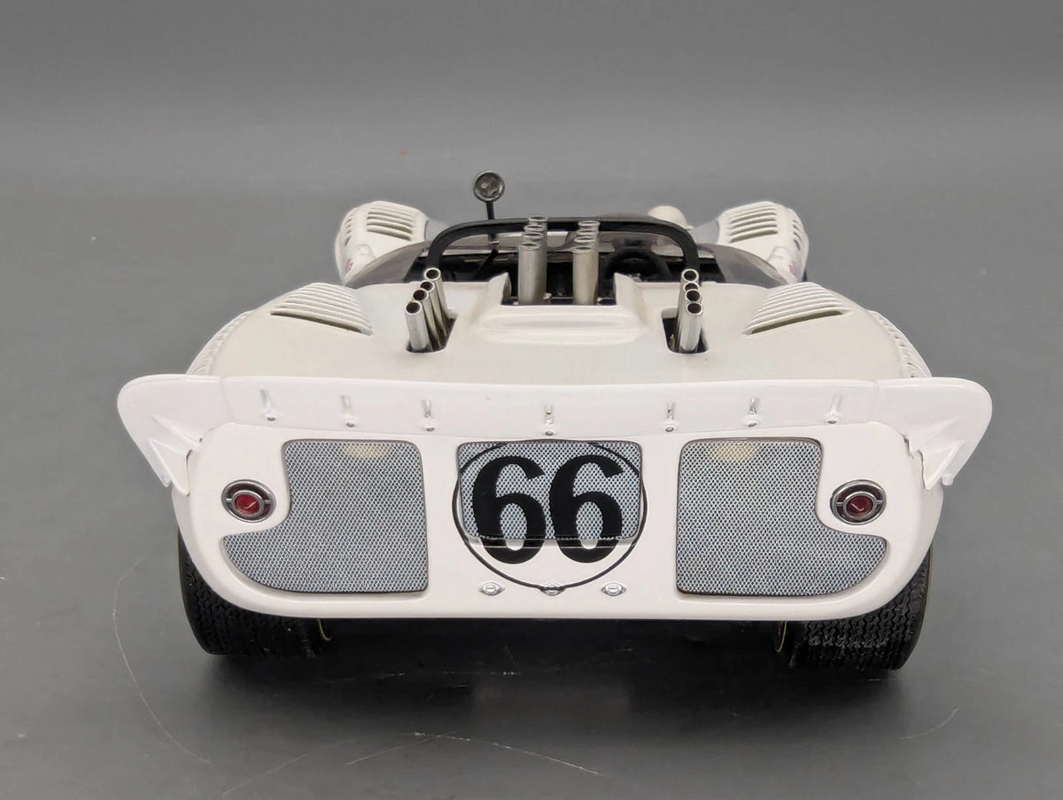 Modellautos 1:18 AUTOart Millenium 86496 Chaparral 2 Sport Race 1965 #66 mit OVP