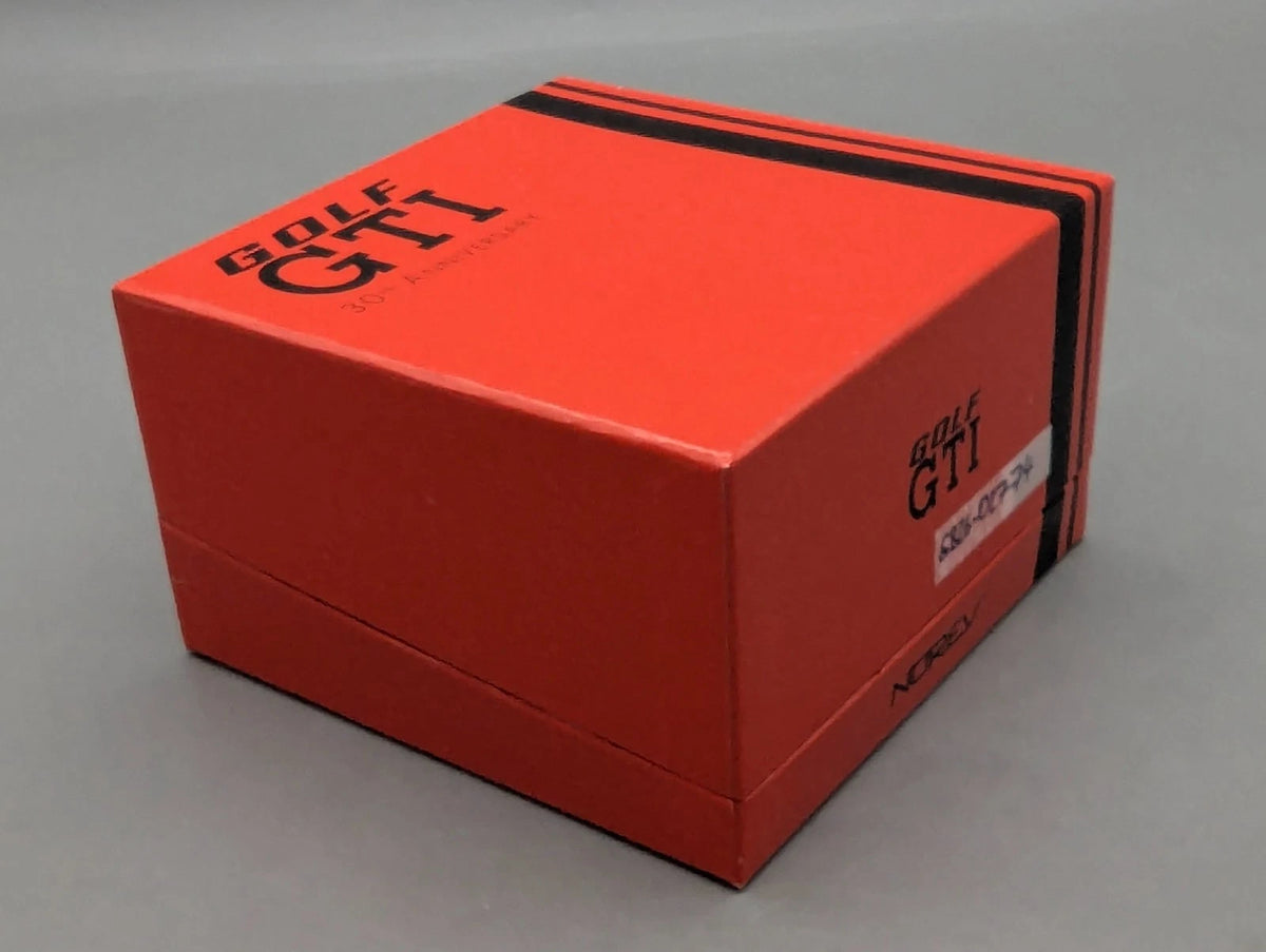 Modellautos 1:43 Norev Volkswagen VW Golf 1 GT1 mit Klappbox OVP
