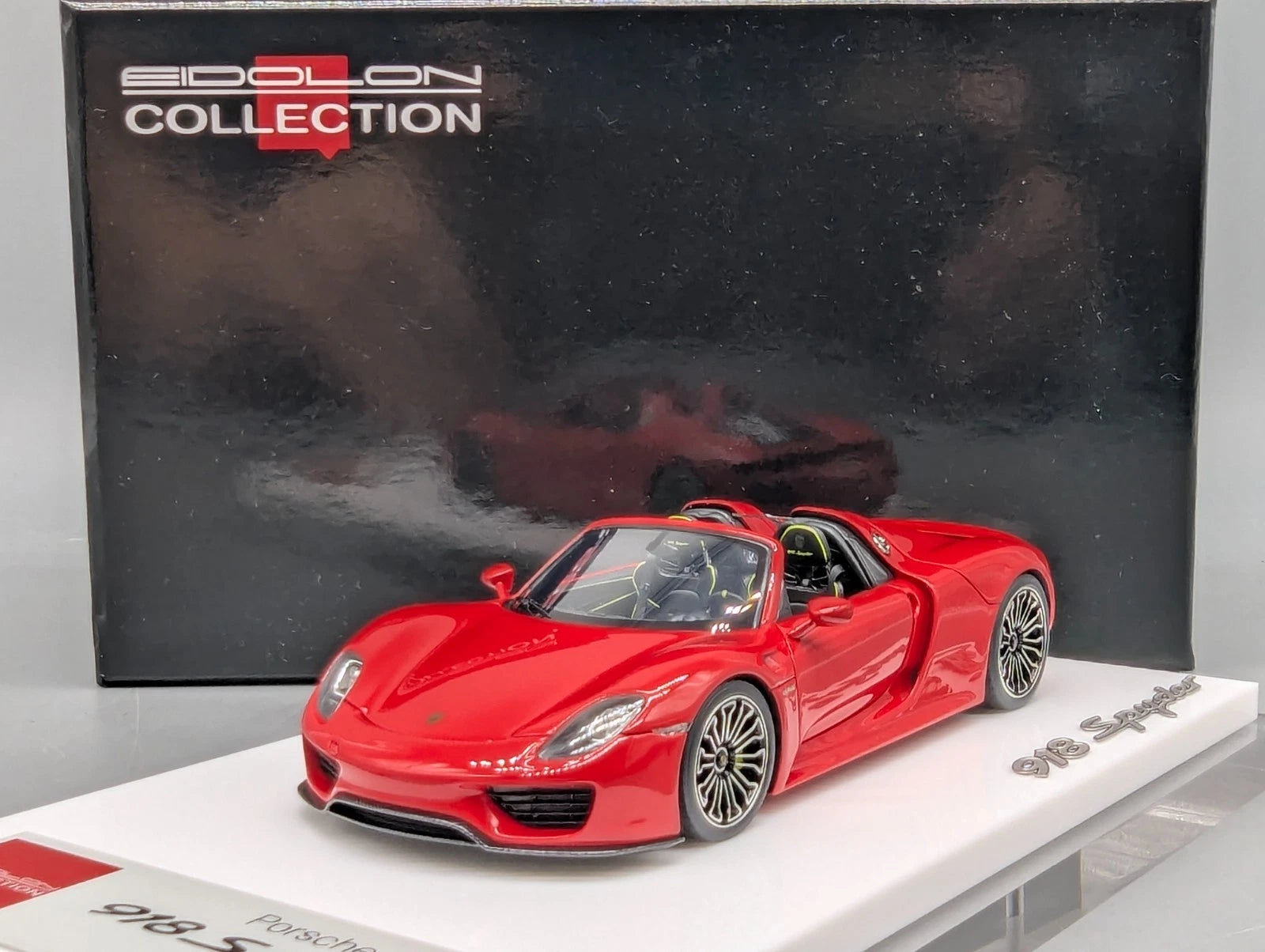 Eidolon Make Up 1:43 Porsche 918 Spyder 2011 Guards Red Rot mit OVP