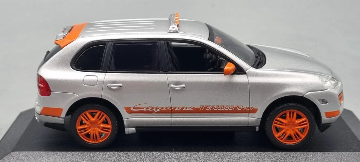 Modellautos 1:43 Minichamps Porsche Cayenne silber Transsyberia 2007 OVP