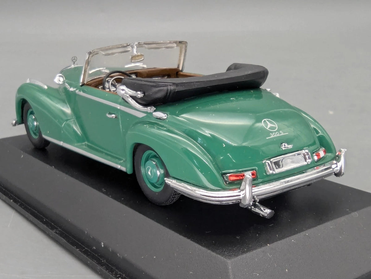 Modellautos 1:43 Minichamps Mercedes Benz 300 S Cabrio Softtop Offen Grün OVP